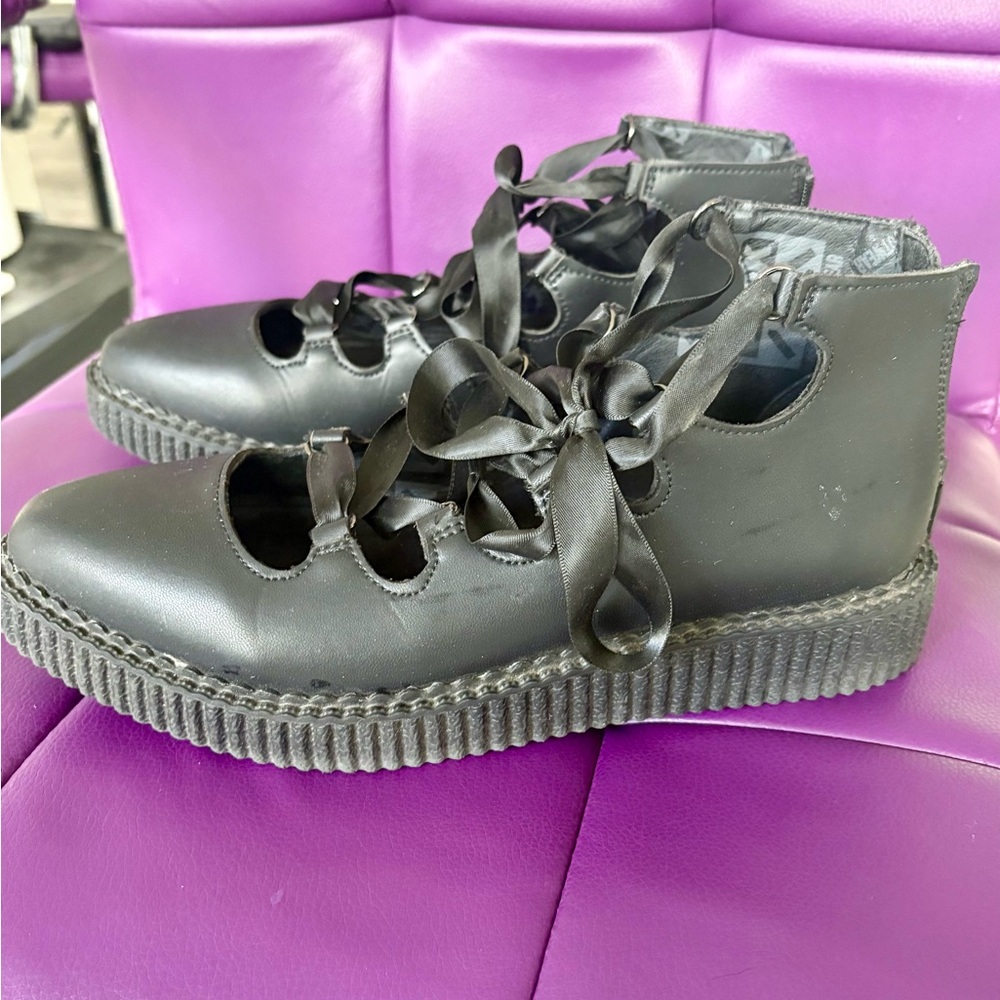 TUK Black Lace-Up 5 Loop Ribbon Mary Janes - Picture 3 of 6